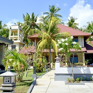 Villa Romy And Bungalows